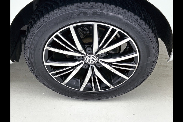 Volkswagen Golf 1.2 TSI Trendline / Navi / Cruise / Lmv 16" / Apple Car Play / Park pilot / Privacy Glass / Stoelverw. / Apk 03-2026