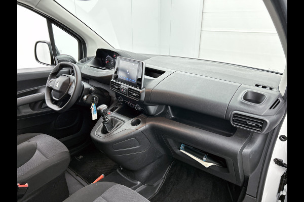 Peugeot Partner 1.2 Benzine 111PK Euro6 *Distributie bij 68Dkm. vervangen* Premium / Airco / Navigatie / Schuifdeur Re./ Radio multimedia / Apk 08-2027