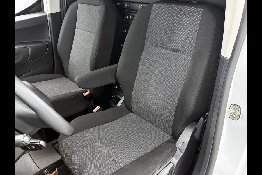 Peugeot Partner 1.2 Benzine 111PK Euro6 *Distributie bij 68Dkm. vervangen* Premium / Airco / Navigatie / Schuifdeur Re./ Radio multimedia / Apk 08-2027
