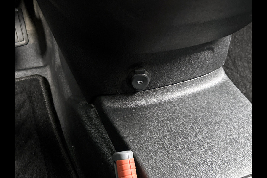 Peugeot Partner 1.2 Benzine 111PK Euro6 *Distributie bij 68Dkm. vervangen* Premium / Airco / Navigatie / Schuifdeur Re./ Radio multimedia / Apk 08-2027