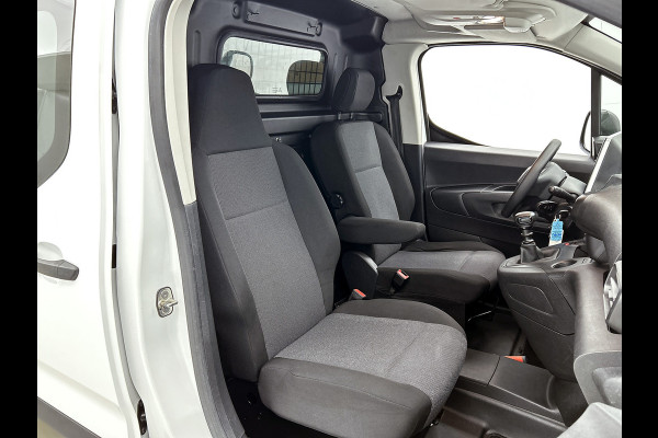 Peugeot Partner 1.2 Benzine 111PK Euro6 *Distributie bij 68Dkm. vervangen* Premium / Airco / Navigatie / Schuifdeur Re./ Radio multimedia / Apk 08-2027