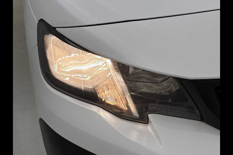 Peugeot Partner 1.2 Benzine 111PK Euro6 *Distributie bij 66Dkm.vervangen* Premium / Airco / Navigatie / Schuifdeur Re./ Radio multimedia / Apk 07-2027