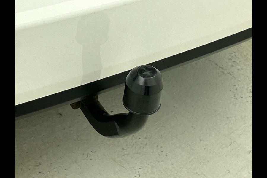 Peugeot 308 SW 1.2 111PK PureTech Active * Distributie vv bij 85Dkm.* / Trekhaak / Navigatie / Airco-ecc./ Pdc./ Radio multimedia / / Apk 02-2028