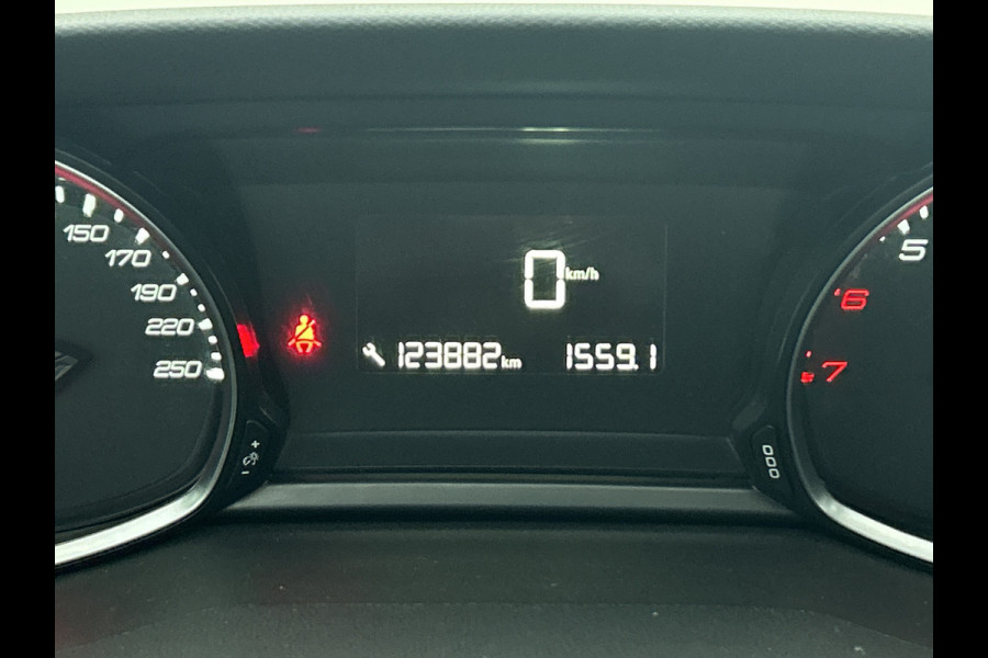 Peugeot 308 SW 1.2 111PK PureTech Active * Distributie vv bij 85Dkm.* / Trekhaak / Navigatie / Airco-ecc./ Pdc./ Radio multimedia / / Apk 02-2028