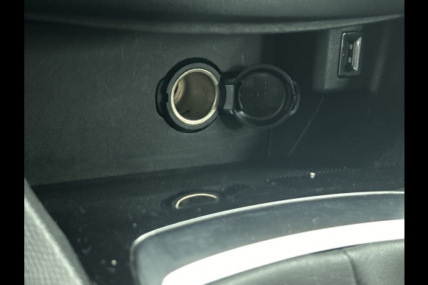 Peugeot 308 SW 1.2 111PK PureTech Active * Distributie vv bij 85Dkm.* / Trekhaak / Navigatie / Airco-ecc./ Pdc./ Radio multimedia / / Apk 02-2028