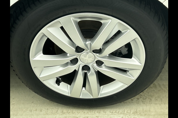 Peugeot 308 SW 1.2 111PK PureTech Active * Distributie vv bij 85Dkm.* / Trekhaak / Navigatie / Airco-ecc./ Pdc./ Radio multimedia / / Apk 02-2028