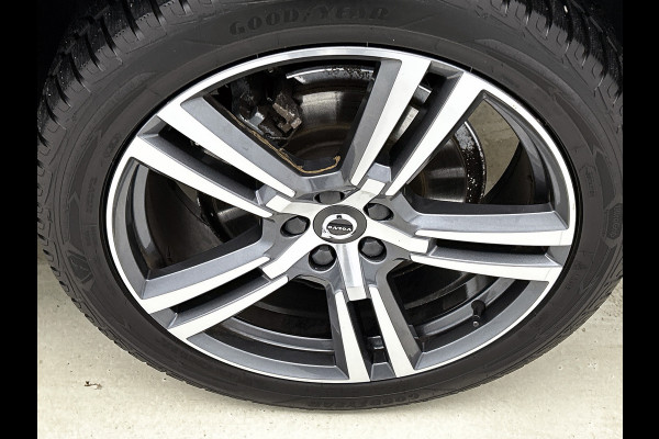 Volvo XC60 2.0 T6 250KW AWD hybrid Inscription / Panoramadak / Trekhaak / Leder lux./Stuur-Stoelverw / Pdc+camera / Audio & Park Ass./ Lighting / Apk 06-2027