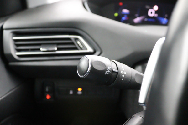 Peugeot 308 SW 1.2 PureTech*AUTOM.*ECC*CRUISE*CAM*