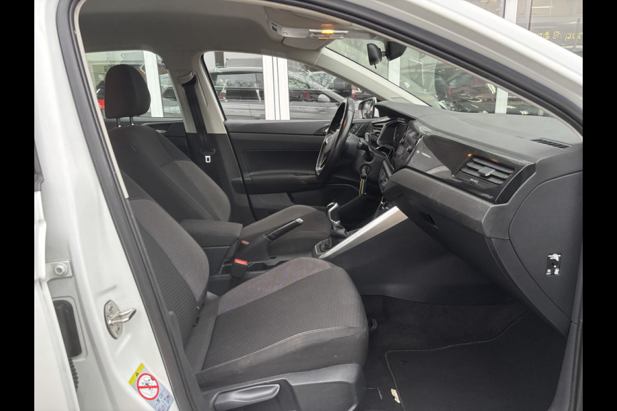 Volkswagen Polo 1.0 TSI Life | Virtual Cockpit | Stoelverwarming | Apple Carplay | Cruise