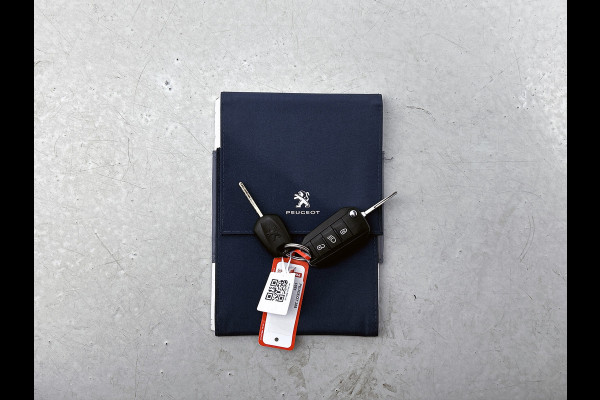 Peugeot 308 1.5 HDi 131PK 5Drs. Executive / Panoramadak / Distributie vv. 122Dkm. / Cruise-ctr. / Navigatie / Apk 05-2026