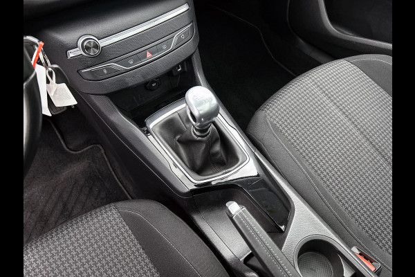 Peugeot 308 1.5 HDi 131PK 5Drs. Executive / Panoramadak / Distributie vv. 122Dkm. / Cruise-ctr. / Navigatie / Apk 05-2026