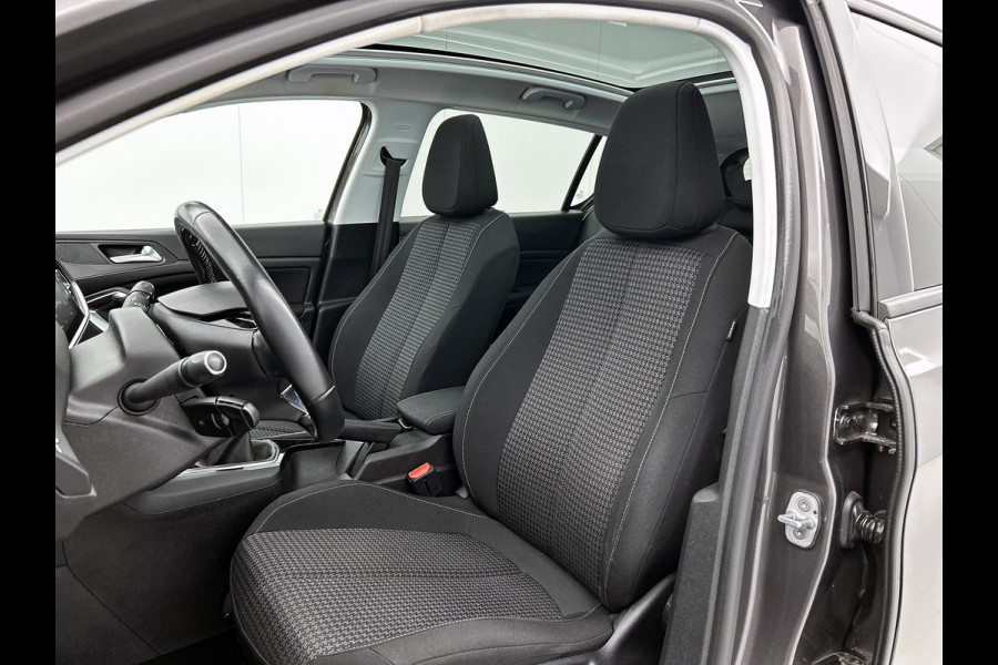 Peugeot 308 1.5 HDi 131PK 5Drs. Executive / Panoramadak / Distributie vv. 122Dkm. / Cruise-ctr. / Navigatie / Apk 05-2026