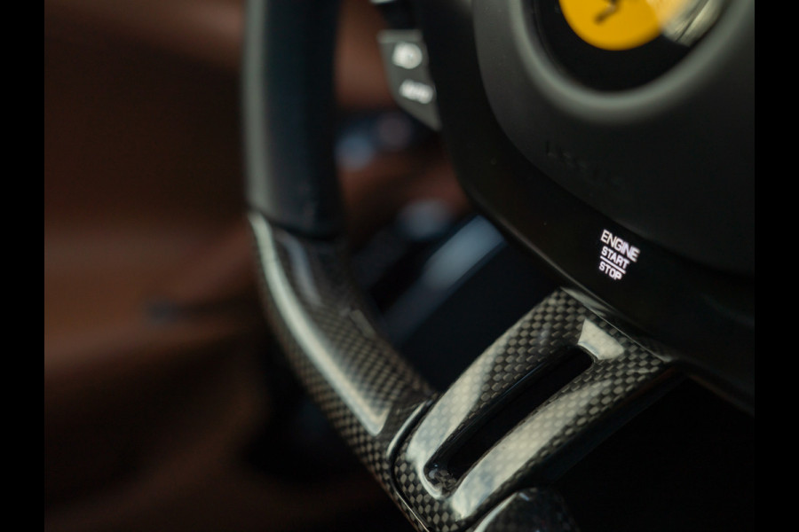 Ferrari Roma 3.9 V8 HELE | Canna di Fucile | Daytona Seats | 1e eigenaar | JBL audio