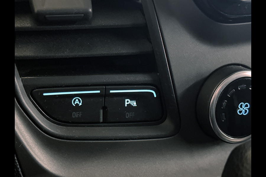 Ford Transit Custom 340 2.0 TDCI Automaat Euro6 131PK H2 Trend 3Pers. *ideaal voor Camper* Navigatie / Pdc./ Airco / Safety&Comfort pack / Driver assist / Stoelverwarming / Distributie vv.bij 36.126 KM / / Apk 11-2026