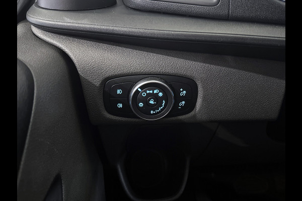 Ford Transit Custom 340 2.0 TDCI Automaat Euro6 131PK H2 Trend 3Pers. *ideaal voor Camper* Navigatie / Pdc./ Airco / Safety&Comfort pack / Driver assist / Stoelverwarming / Distributie vv.bij 36.126 KM / / Apk 11-2026