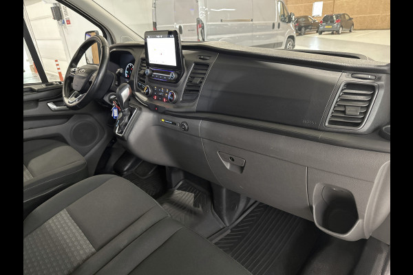 Ford Transit Custom 340 2.0 TDCI Automaat Euro6 131PK H2 Trend 3Pers. *ideaal voor Camper* Navigatie / Pdc./ Airco / Safety&Comfort pack / Driver assist / Stoelverwarming / Distributie vv.bij 36.126 KM / / Apk 11-2026