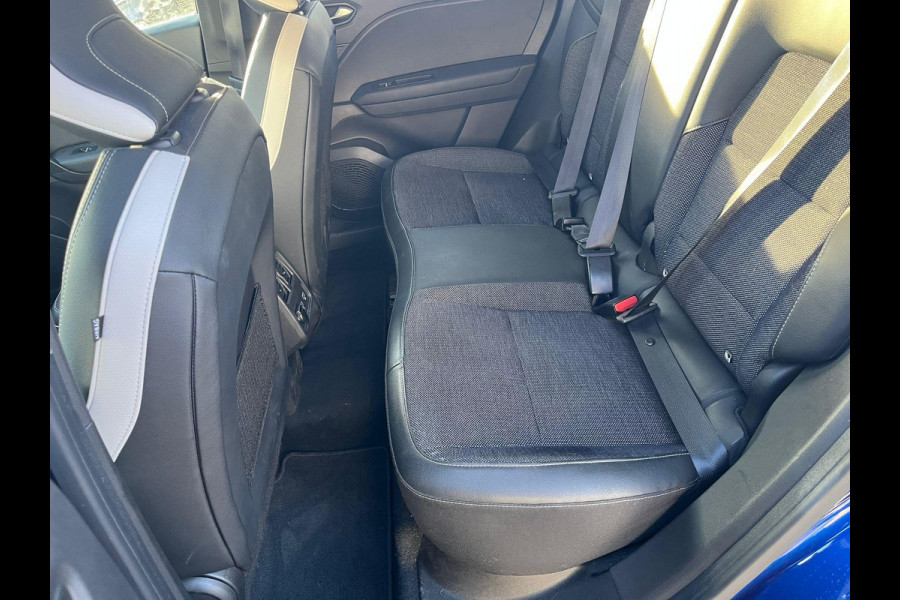 Renault Captur 1.3 TCe 130 Intens cruise control adaptief | stuurwiel verwarmd | trekhaak