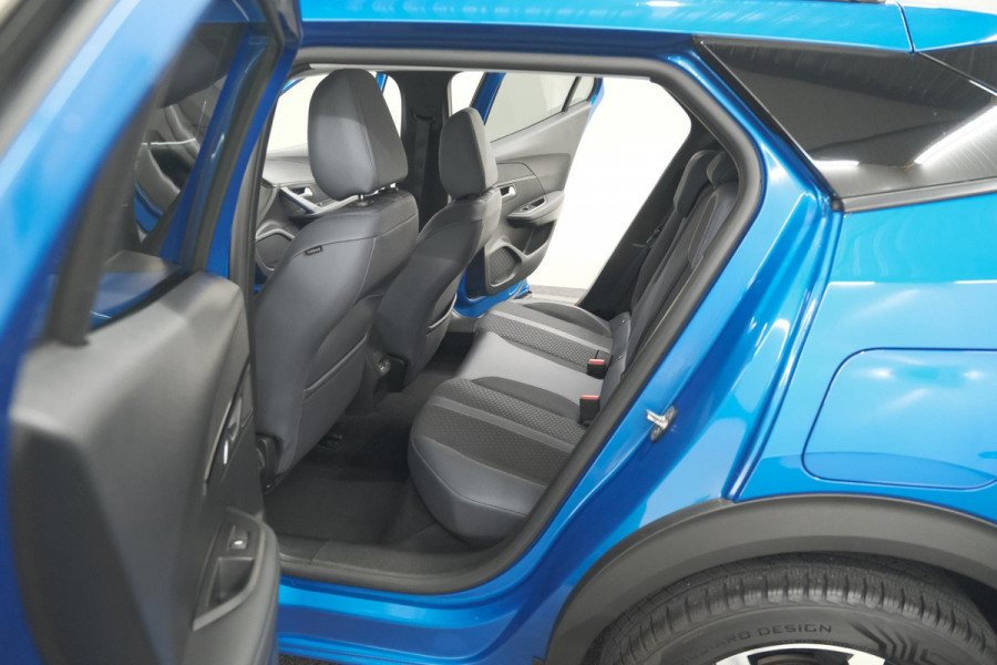 Peugeot 2008 PureTech 130 Allure | Trekhaak | Camera | Stoelverwarming | Adaptieve Cruise Control