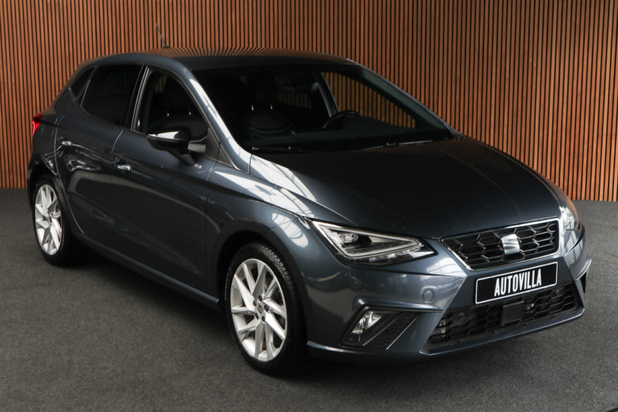 Seat Ibiza 1.0 TSI FR Navi Climate C. Virtual Camera Carplay PDC Zwarte binnenhemel LED LM velgen BTW auto