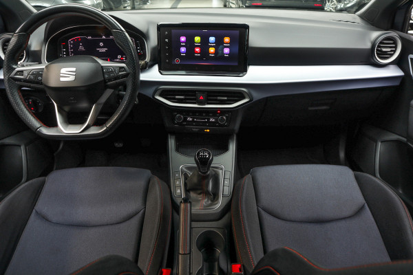 Seat Ibiza 1.0 TSI FR Navi Climate C. Virtual Camera Carplay PDC Zwarte binnenhemel LED LM velgen BTW auto