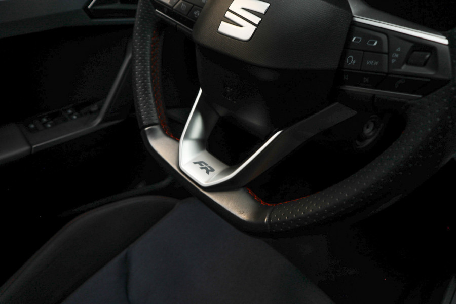 Seat Ibiza 1.0 TSI FR Navi Climate C. Virtual Camera Carplay PDC Zwarte binnenhemel LED LM velgen BTW auto