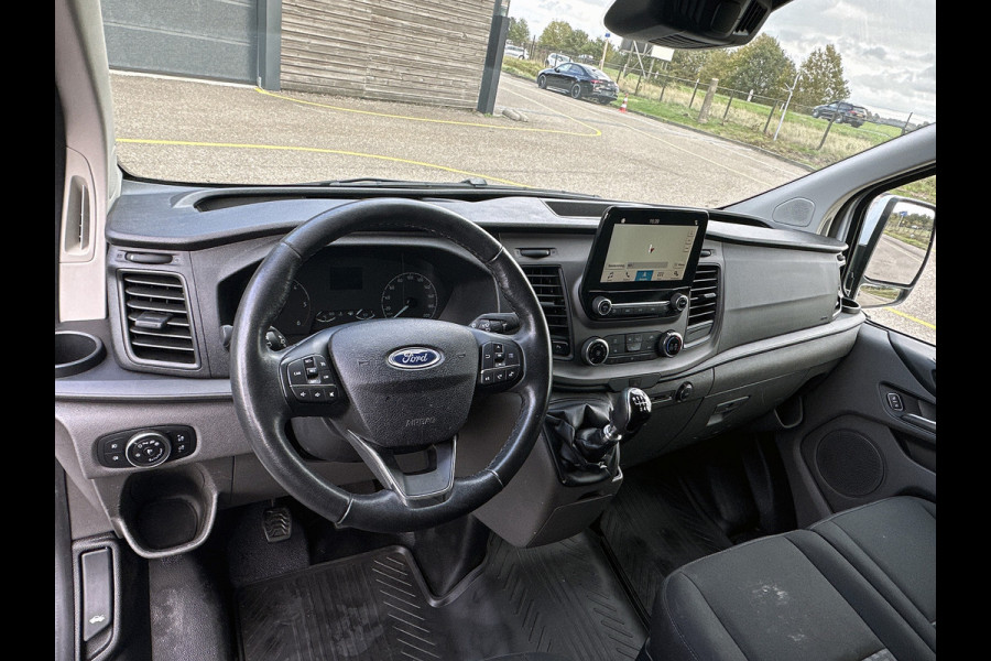 Ford Transit Custom 340 2.0 TDCI Euro6 131PK H2 Trend 3Pers  *ideaal voor Camper* / Navigatie / Pdc./ Airco / Driver assist / Stoelverwarming  / Apk  12-26