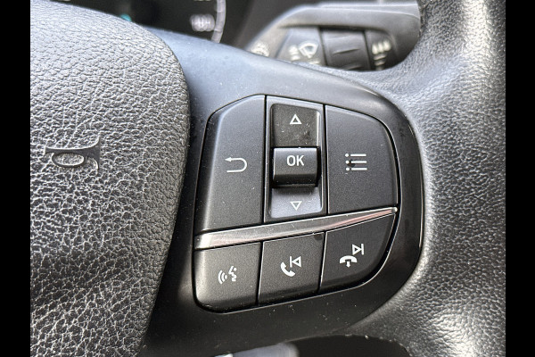 Ford Transit Custom 340 2.0 TDCI Euro6 131PK H2 Trend 3Pers  *ideaal voor Camper* / Navigatie / Pdc./ Airco / Driver assist / Stoelverwarming  / Apk  12-26