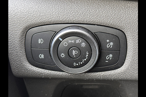 Ford Transit Custom 340 2.0 TDCI Euro6 131PK H2 Trend 3Pers  *ideaal voor Camper* / Navigatie / Pdc./ Airco / Driver assist / Stoelverwarming  / Apk  12-26