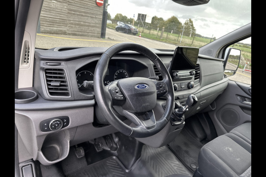 Ford Transit Custom 340 2.0 TDCI Euro6 131PK H2 Trend 3Pers  *ideaal voor Camper* / Navigatie / Pdc./ Airco / Driver assist / Stoelverwarming  / Apk  12-26
