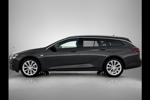 Opel Insignia Sports Tourer 1.5 CDTI 123PK Business Elegance / Leder / Trekhaak / Camera / Stoel-Stuurverwarming / Xenon / Airco-ecc. / Apk 01-2026