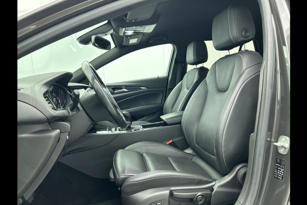 Opel Insignia Sports Tourer 1.5 CDTI 123PK Business Elegance / Leder / Trekhaak / Camera / Stoel-Stuurverwarming / Xenon / Airco-ecc. / Apk 01-2026