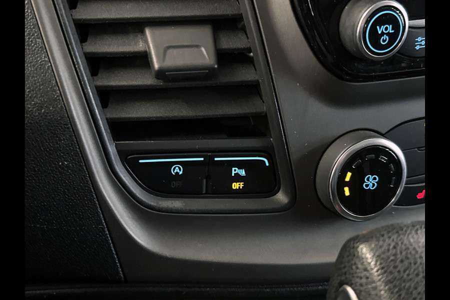 Ford Transit Custom 340 2.0 TDCI Euro6 Automaat 131PK H2 Trend 3Pers. *ideaal voor Camper* Navigatie / Pdc./ Airco / Safety&Comfort pack / Driver assist  / Stoelverwarming / / Apk 12-2026