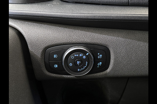 Ford Transit Custom 340 2.0 TDCI Euro6 Automaat 131PK H2 Trend 3Pers. *ideaal voor Camper* Navigatie / Pdc./ Airco / Safety&Comfort pack / Driver assist  / Stoelverwarming / / Apk 12-2026