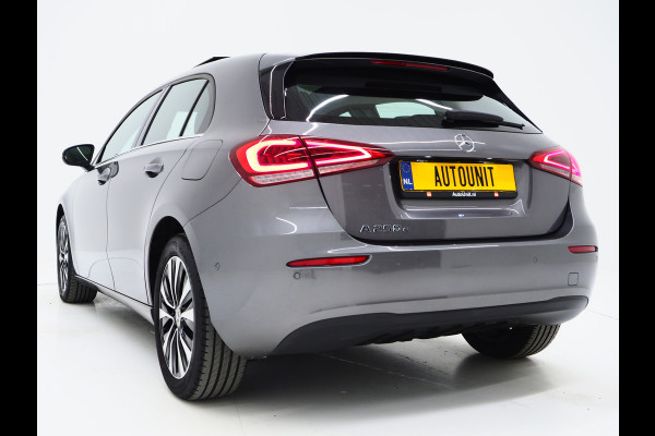 Mercedes-Benz A-Klasse 250 e Panamericana | Panoramadak | Widescreen | Camera | Leder | Zwarte Hemel | Cruise | DAB