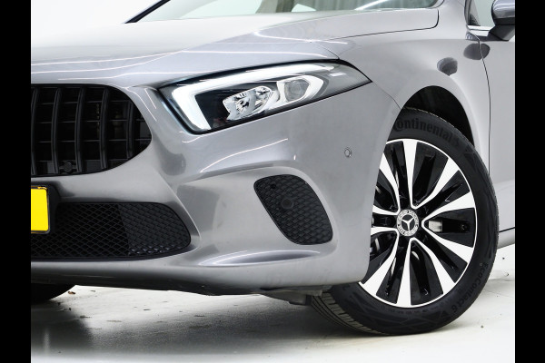 Mercedes-Benz A-Klasse 250 e Panamericana | Panoramadak | Widescreen | Camera | Leder | Zwarte Hemel | Cruise | DAB