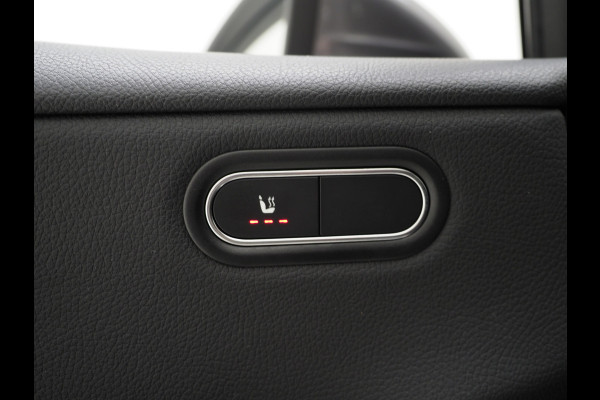 Mercedes-Benz A-Klasse 250 e Panamericana | Panoramadak | Widescreen | Camera | Leder | Zwarte Hemel | Cruise | DAB