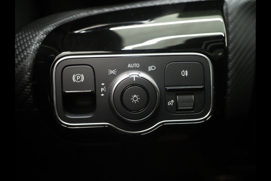 Mercedes-Benz A-Klasse 250 e Panamericana | Panoramadak | Widescreen | Camera | Leder | Zwarte Hemel | Cruise | DAB