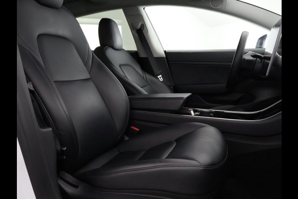 Tesla Model 3 Standard RWD Plus 60 kWh | Navigatie | Panoramadak | Leder |