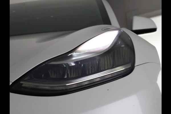 Tesla Model 3 Standard RWD Plus 60 kWh | Navigatie | Panoramadak | Leder |