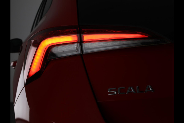 Škoda SCALA 1.0 TSI Sport Business Automaat | Panoramadak | Navigatie | Apple Carplay & AndroidAUTO | Camera