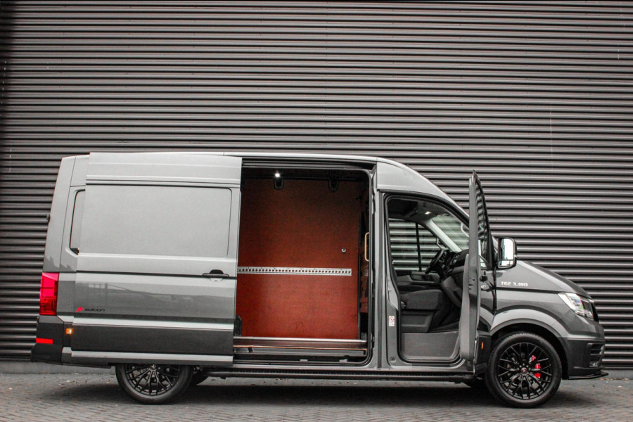 MAN TGE 35 - 177PK FULL BLACK / NAVIGATIE / AIRCO / ACC / CAMERA / CLIMATE CONTEROL / FULL OPTONS / JB-EDITION / APPLE CARPLAY