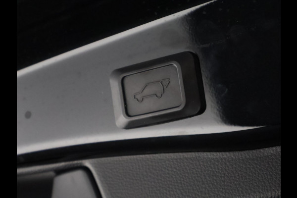 Toyota RAV4 2.5 Hybrid Style | Navigatie | Parkeersensoren | JBL Audio | 360° Camera | Kofferklep Automatisch |