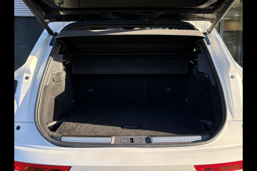 DS 7 Crossback E-Tense 4x4 Performance Line+ 300pk | Panoramadak | Stoelverwarming | Elektrisch Verstelbare Memory Seats | Camera |