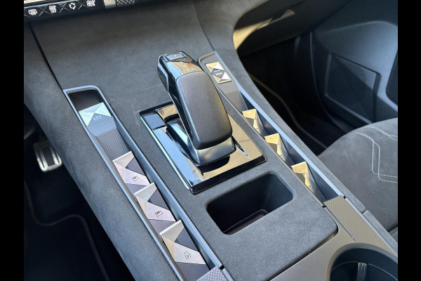DS 7 Crossback E-Tense 4x4 Performance Line+ 300pk | Panoramadak | Stoelverwarming | Elektrisch Verstelbare Memory Seats | Camera |