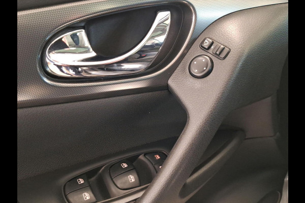 Nissan QASHQAI 1.2 N-Connecta Panoramadak | Automaat