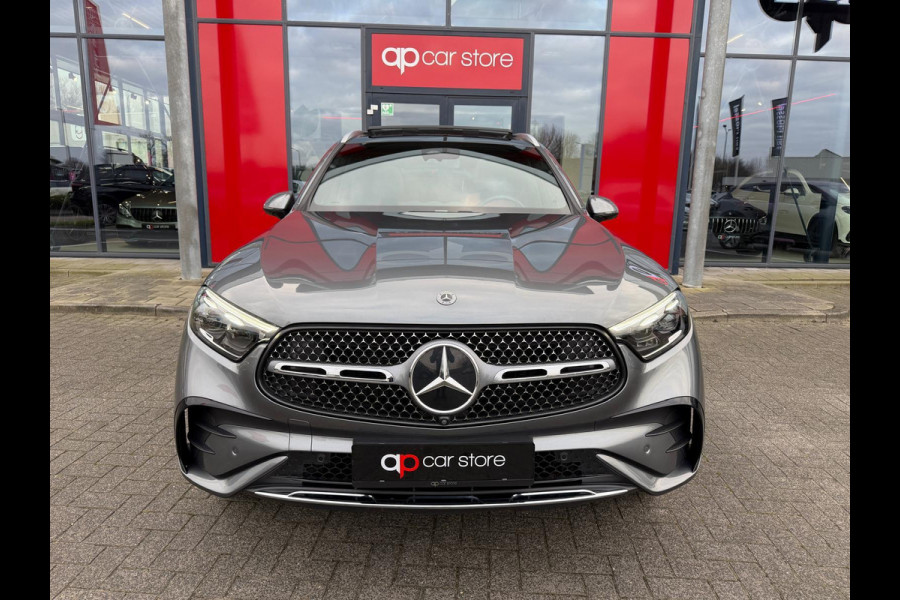 Mercedes-Benz GLC 300e 4MATIC AMG Line