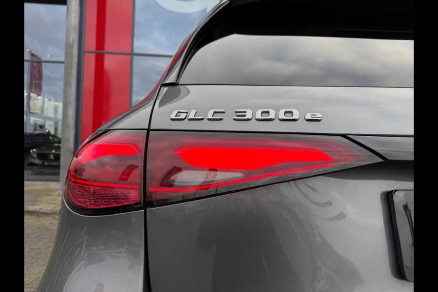 Mercedes-Benz GLC 300e 4MATIC AMG Line