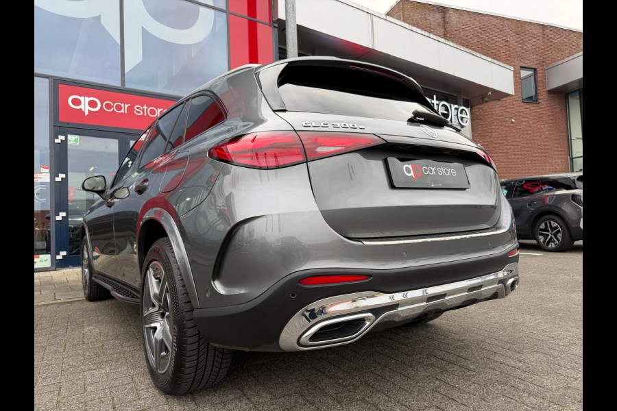 Mercedes-Benz GLC 300e 4MATIC AMG Line