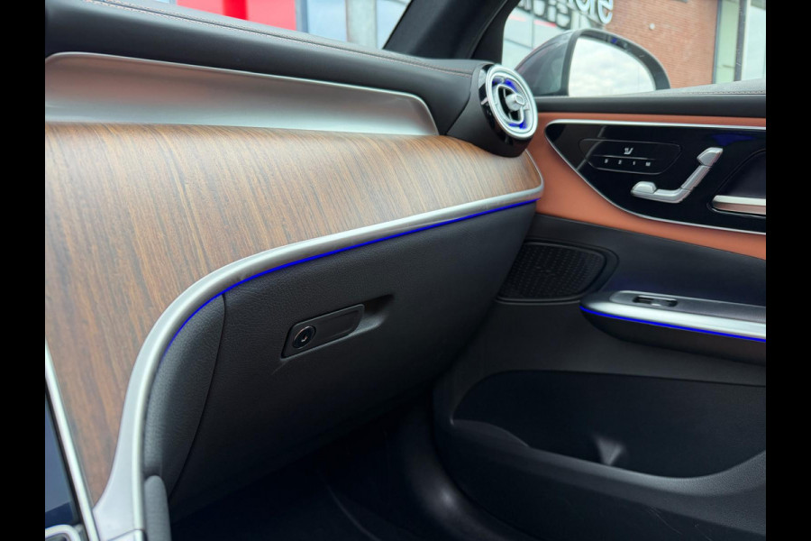 Mercedes-Benz GLC 300e 4MATIC AMG Line