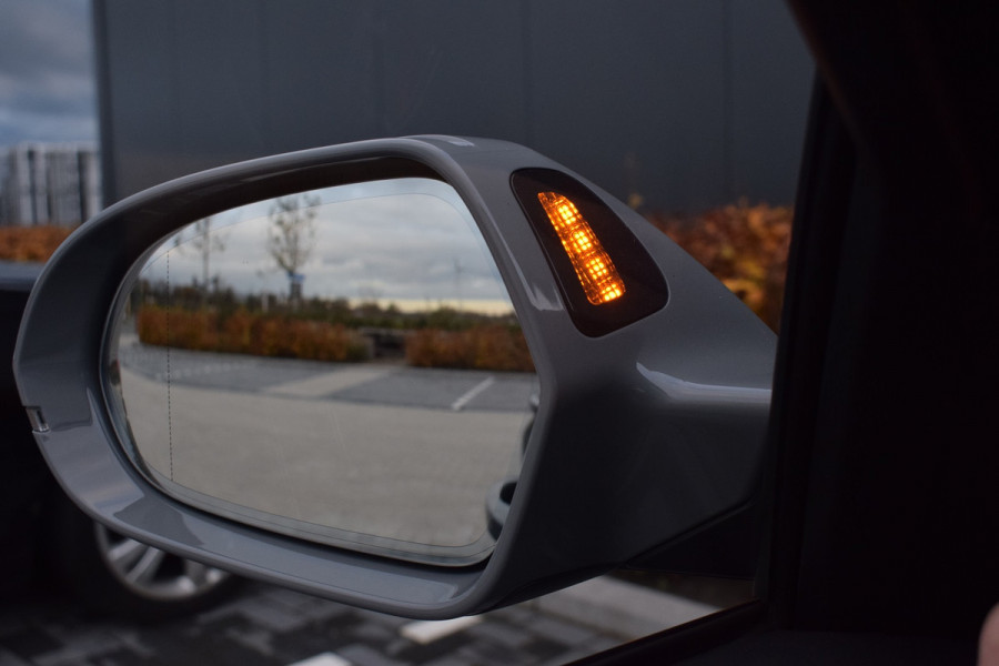 Audi RS6 4.0 V8 TFSI Quattro 605pk Performance | Akrapovič | Keramisch